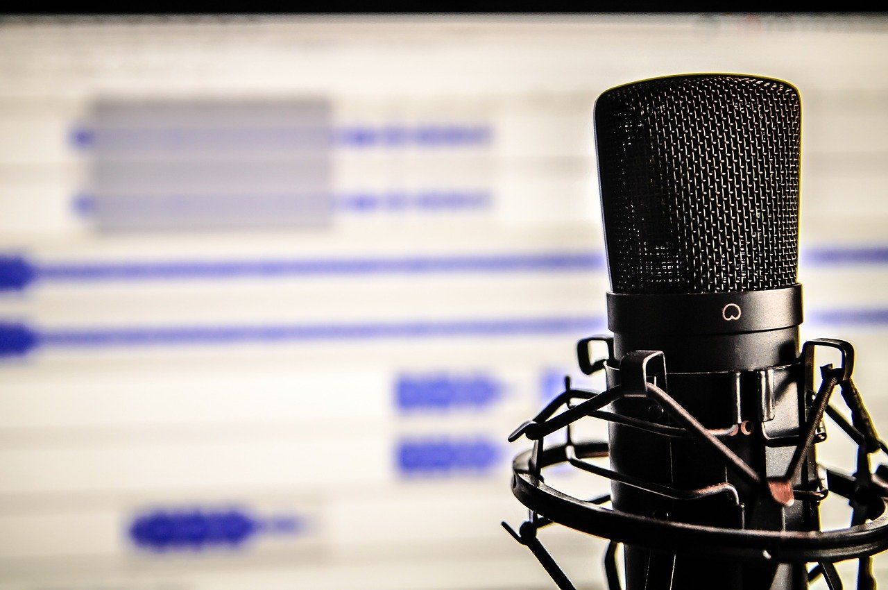 Should You Do a Podcast Vs. Webinar Vs. Webcast?